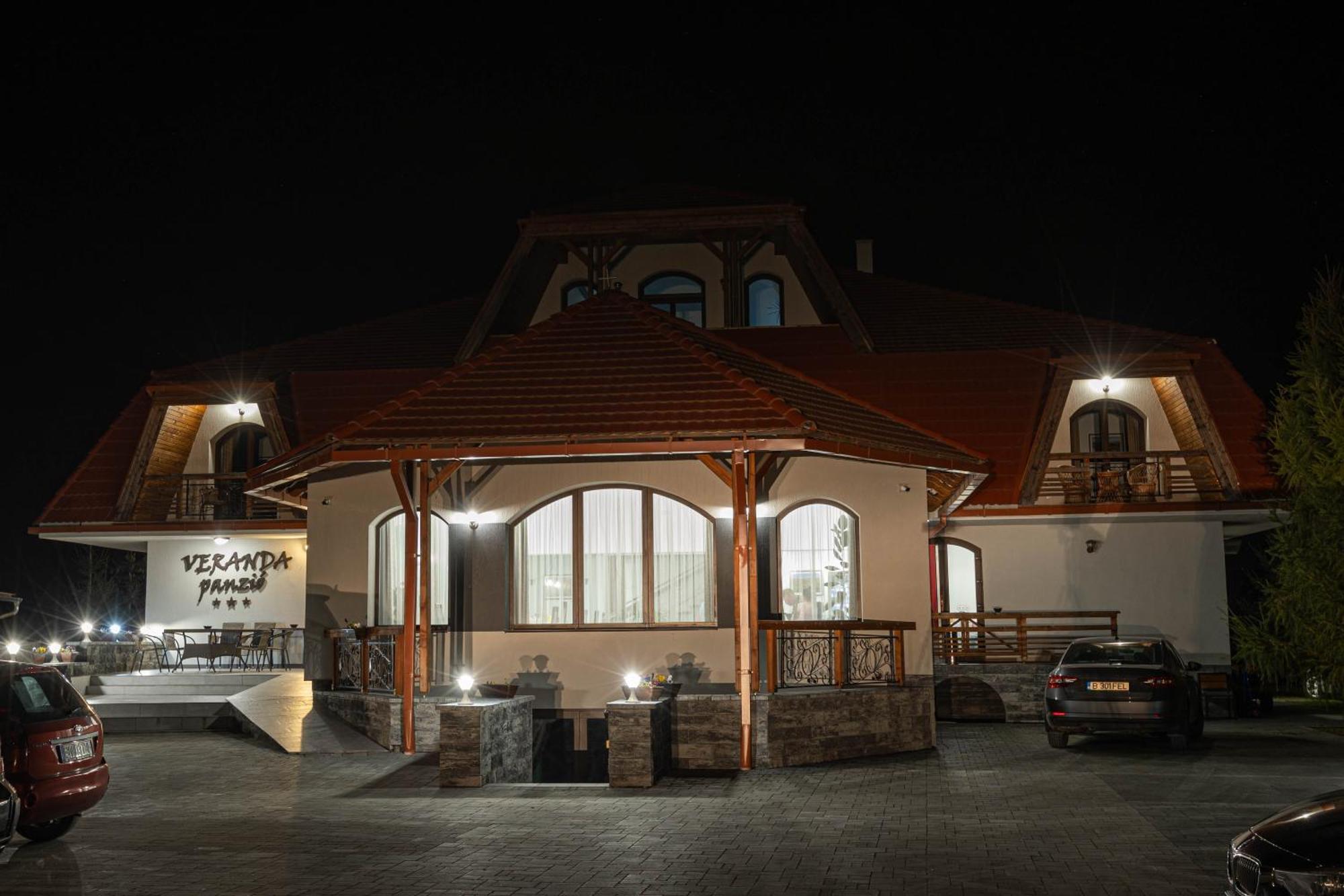 Veranda Panzio Remetea  Exteriör bild