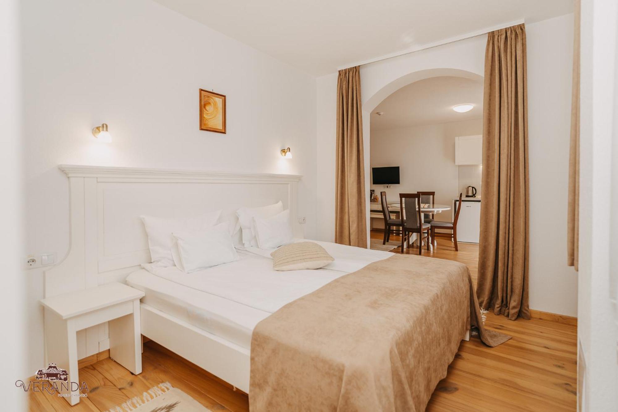 Veranda Panzio Remetea  Exteriör bild